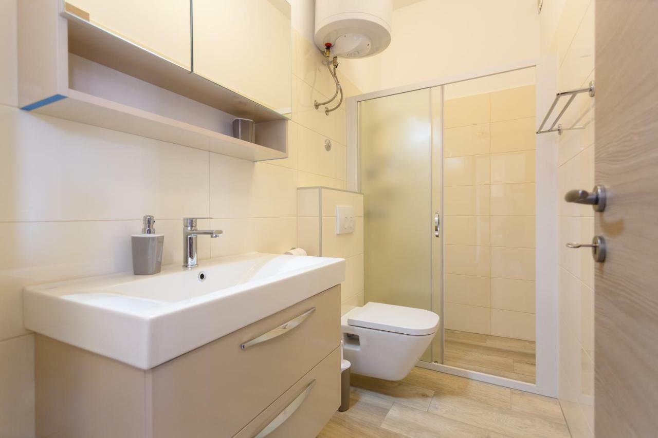 Apartment Rosemary 24 Krk Town Exterior foto